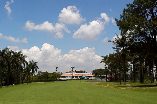 aruja vista buraco 9 e sede