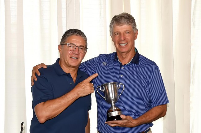 grego-premia-roberto-gomez