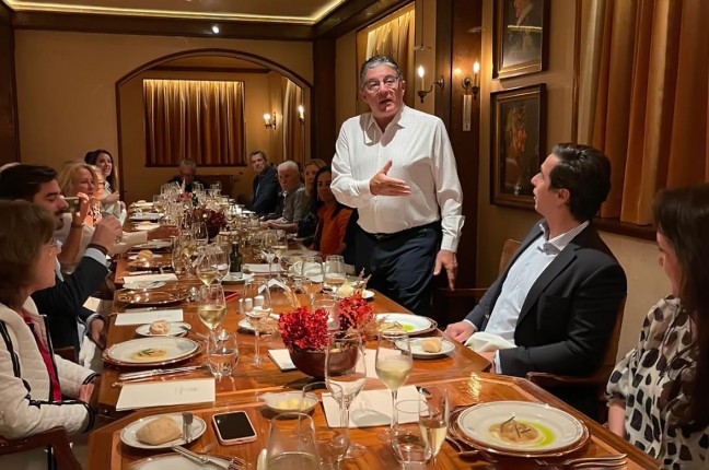 grego-fala-aos-participantes